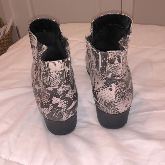 Worn once! American Eagle Snakeskin boots - Picture 3 of 6